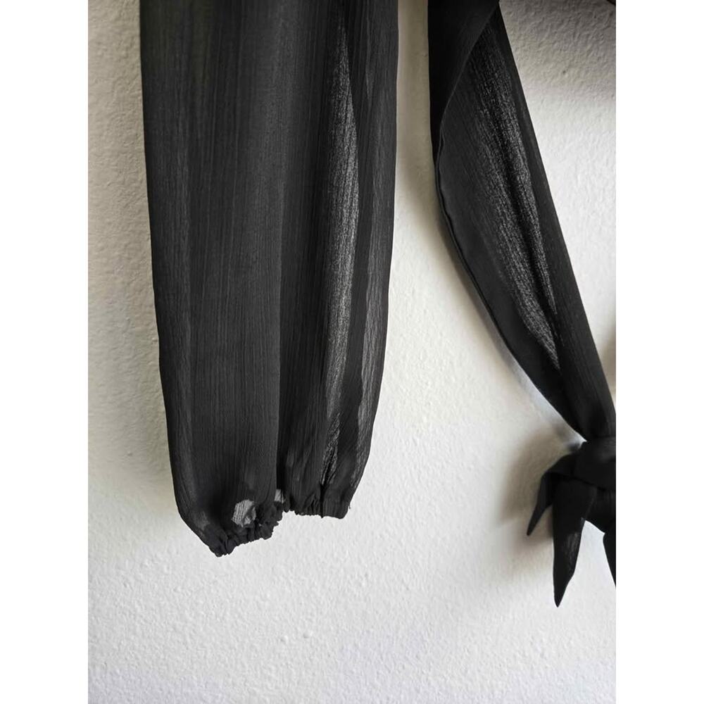Lulus medium NWT‎ - Picture 2 of 5